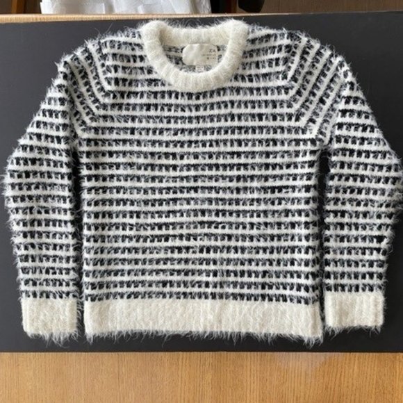 J.O.A. Los Angeles  COZY FUZZY BLACK & WHITE PULLOVER SWEATER  X-Small - Picture 1 of 5